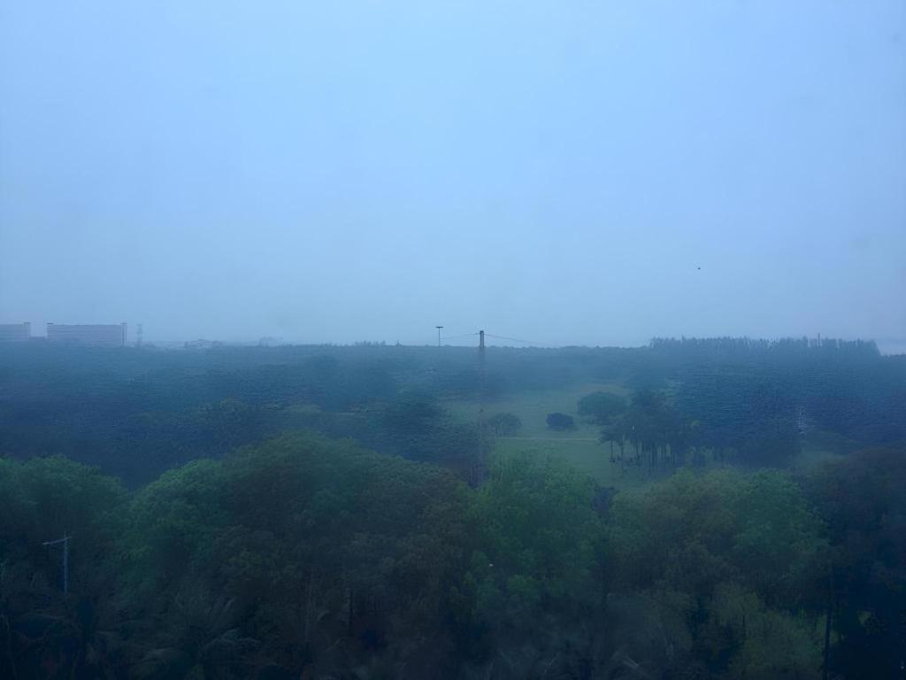 Golden Sea View Hotel Haikou ไหโขว่ ภายนอก รูปภาพ