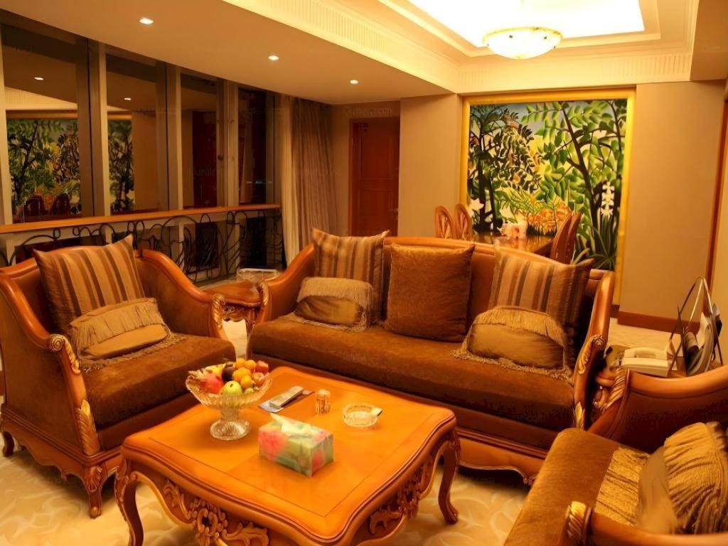 Golden Sea View Hotel Haikou ไหโขว่ ภายนอก รูปภาพ